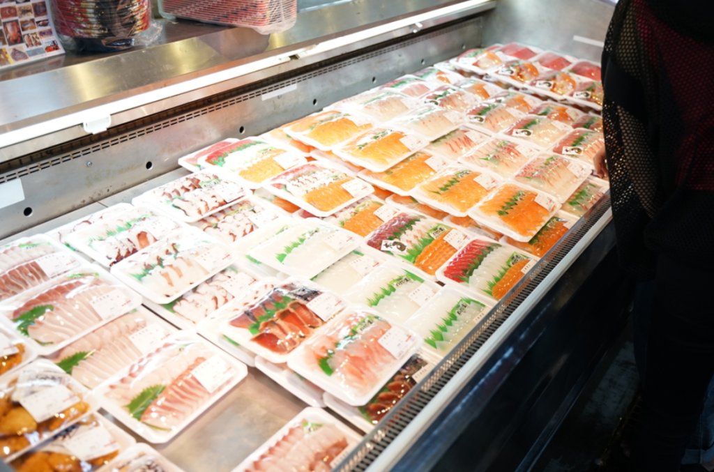 🛒 토마리 어시장(토마리 이유마치)